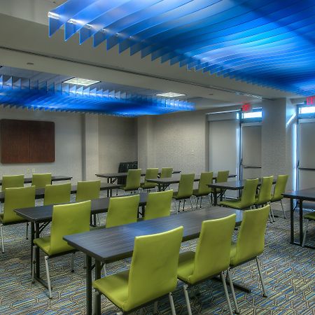 Holiday Inn Express Hotel & Suites Tempe By Ihg Exterior foto