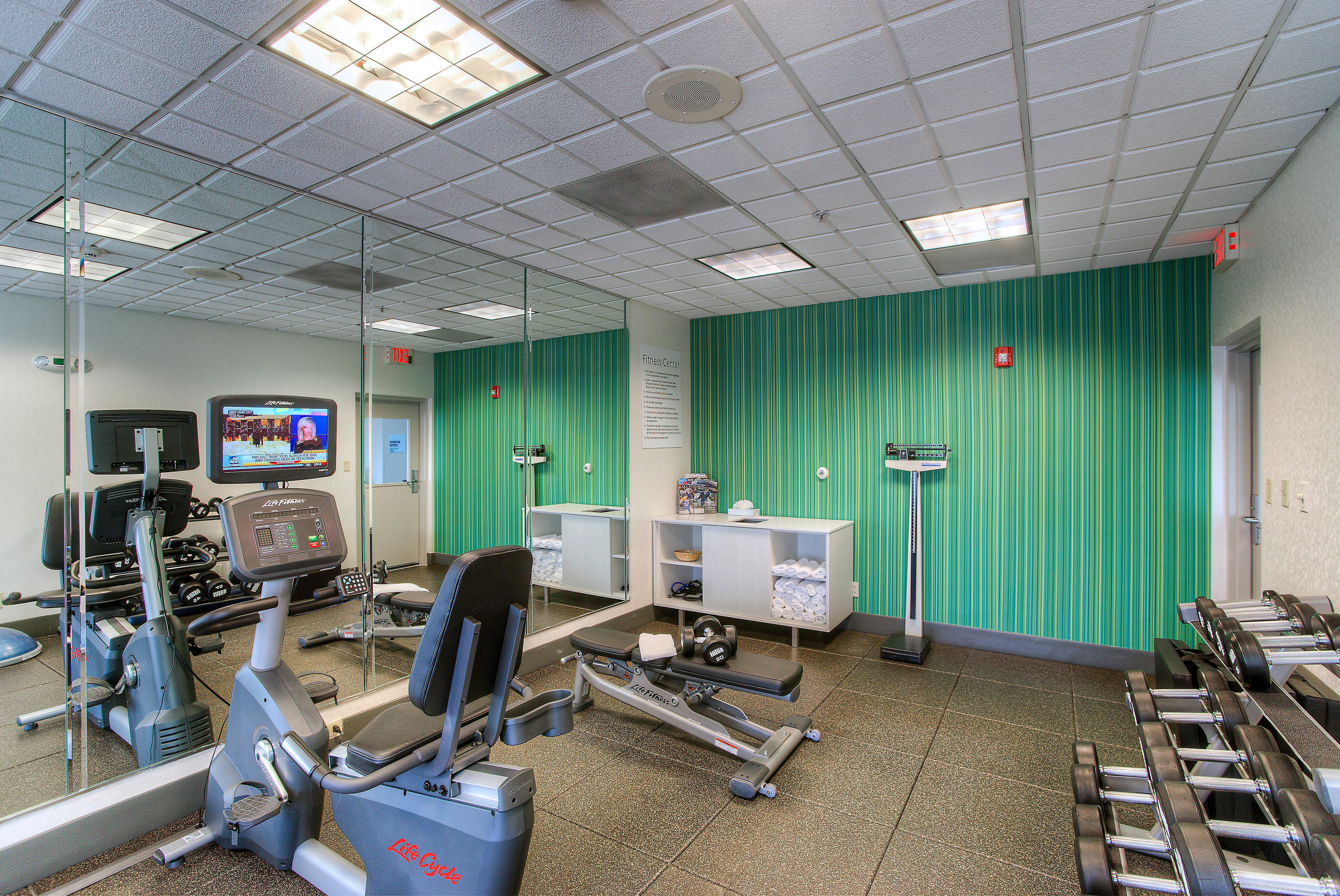 Holiday Inn Express Hotel & Suites Tempe By Ihg Exterior foto
